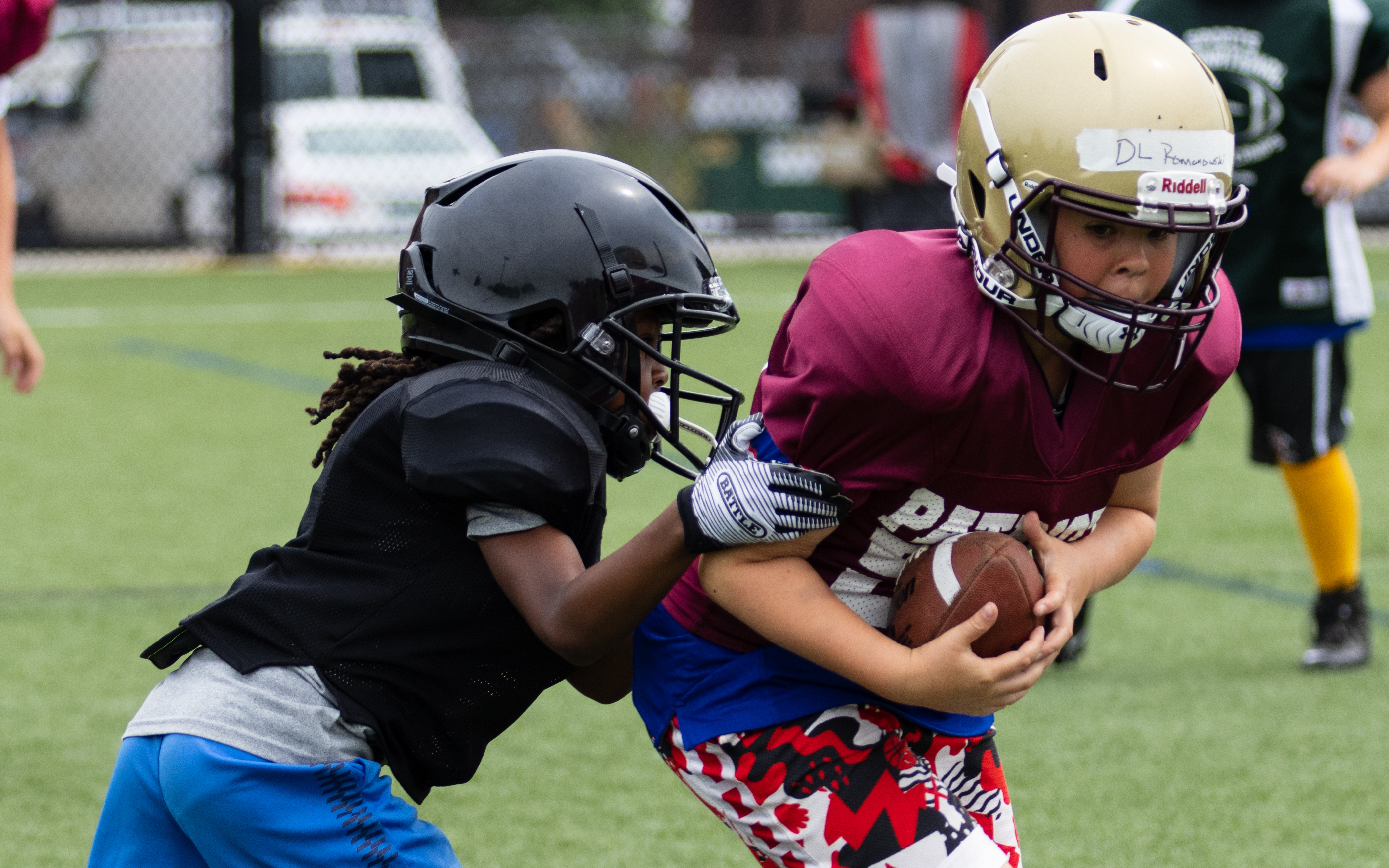 Former NFLers call for end to tackle football for kids